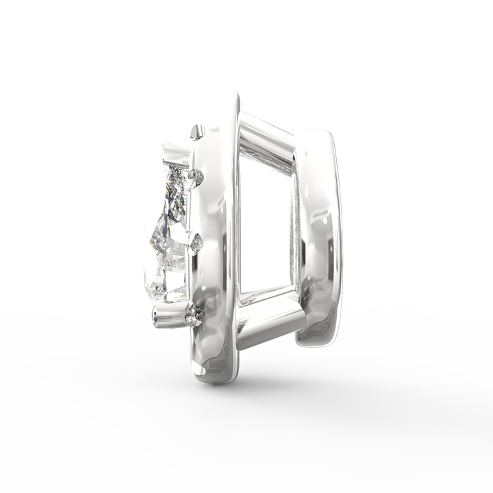 Elegant Splendor: Pear-Shaped Solitaire Diamond Pendant with Halo