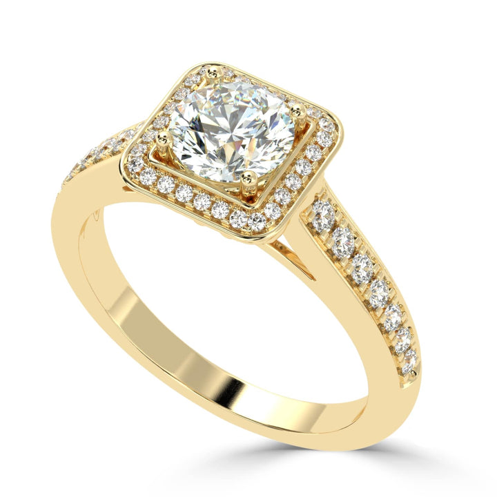 Radiant Symmetry: Diamond Solitaire Ring