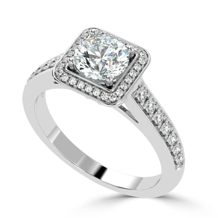 Radiant Symmetry: Diamond Solitaire Ring